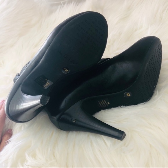 Gianni Bini | Black Booties Faux Fur 6M - Picture 8 of 8